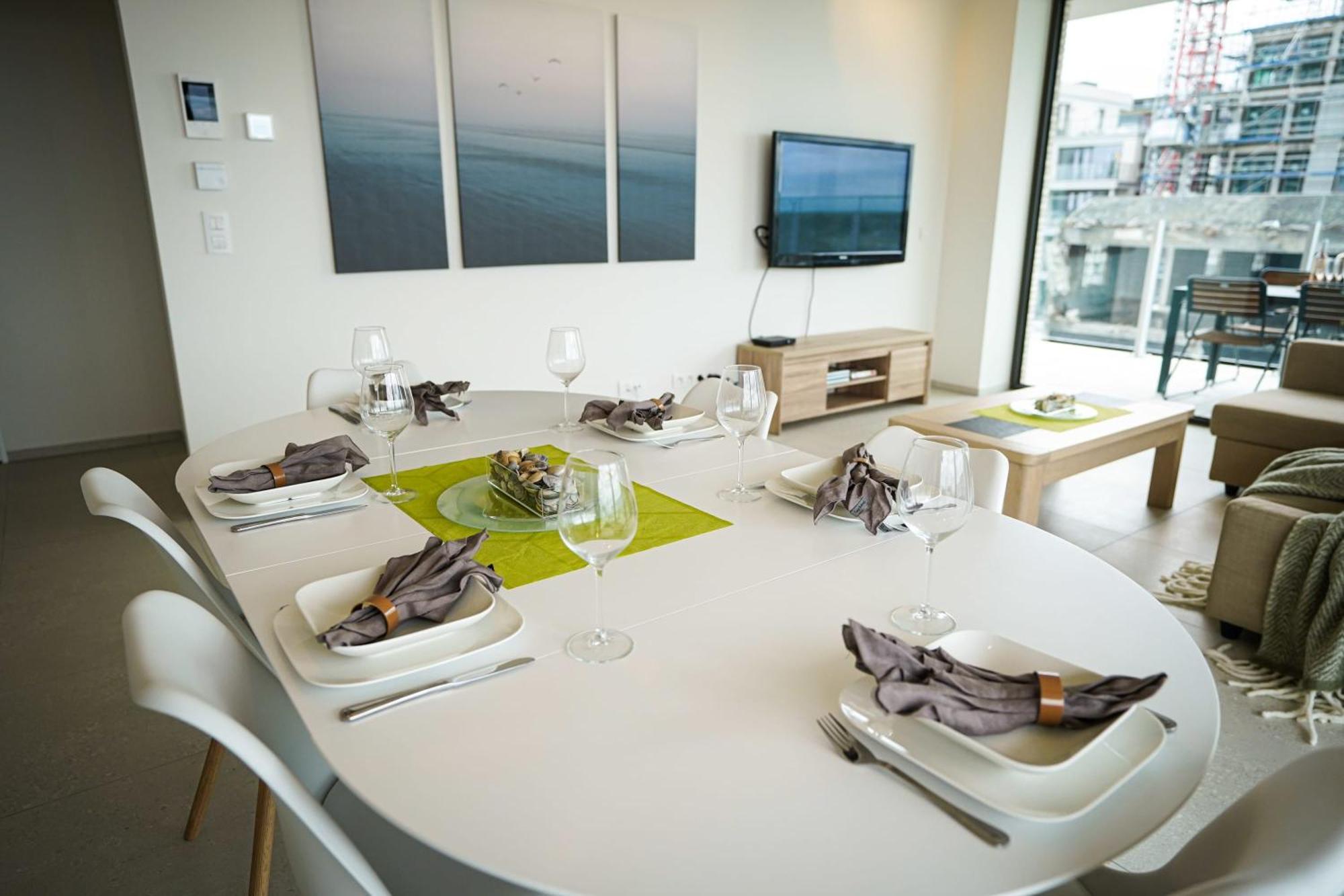 Huswell - Beautiful Apartment With Communal Pool And Gym Ostende Extérieur photo